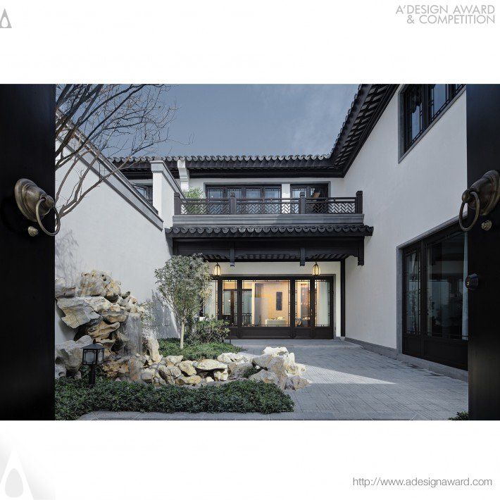 Sara Xiong - Elegant West Garden Villa