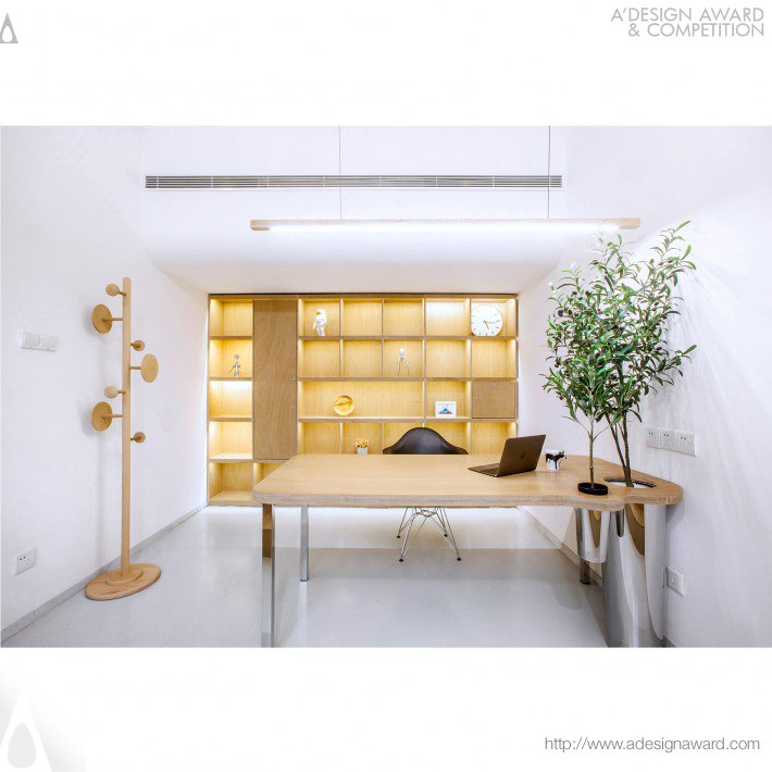Office Space by CHU CHIH-KANG + CHANG HO DESIGN