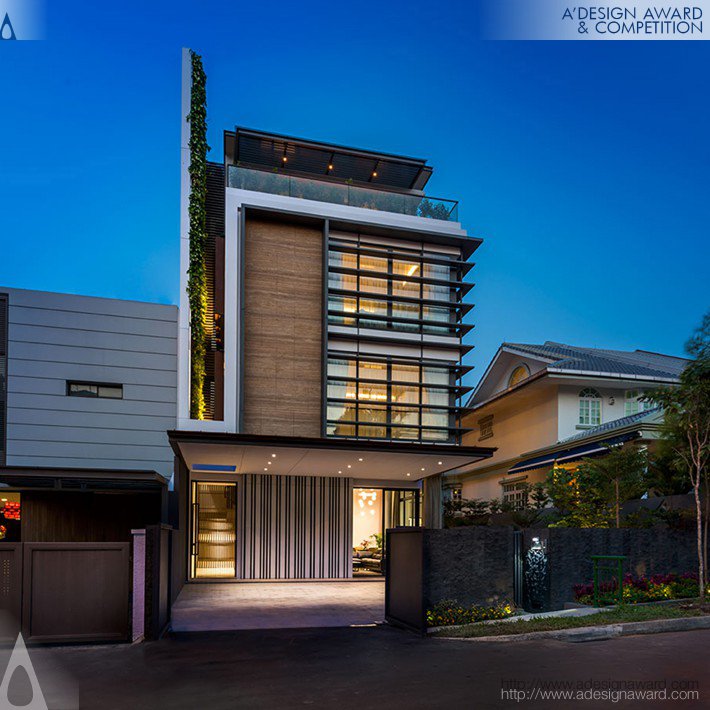 Green Wall House Residential House by Casey Chua Kae-Shin