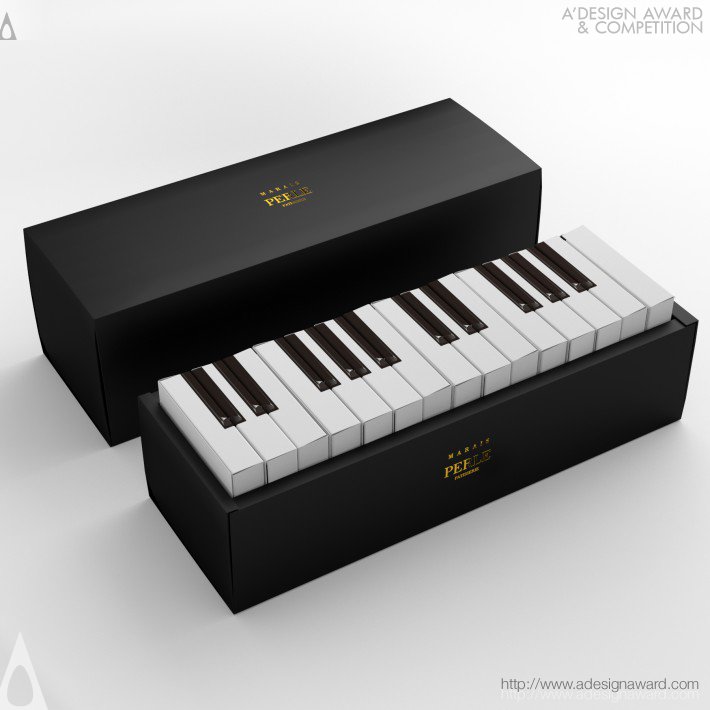 Kazuaki Kawahara - Marais Piano Cake Packaging