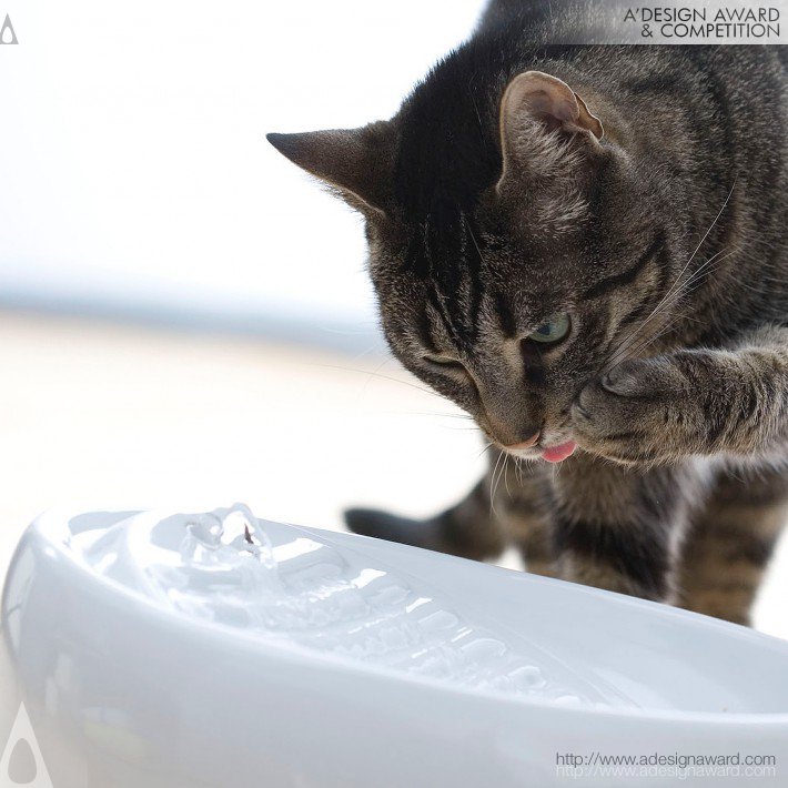 Lucky-Kitty Cat Drinking Fountain - Lucky-Kitty Cat Drinking Fountain