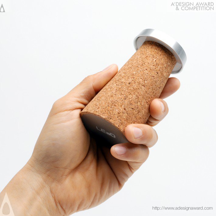 Takanori Urata - Lead Recycled Cork Led Lantern