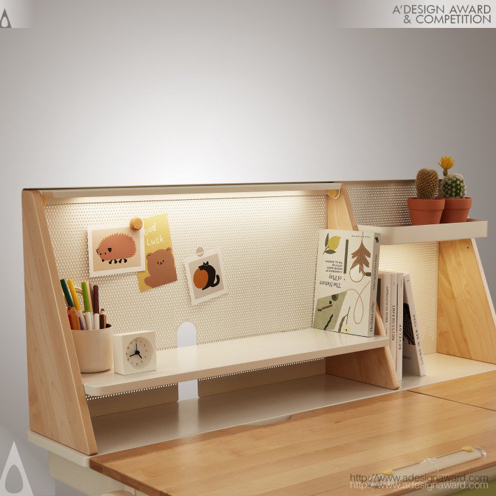 Two square meters - Explorer Multifunctional Study Desk