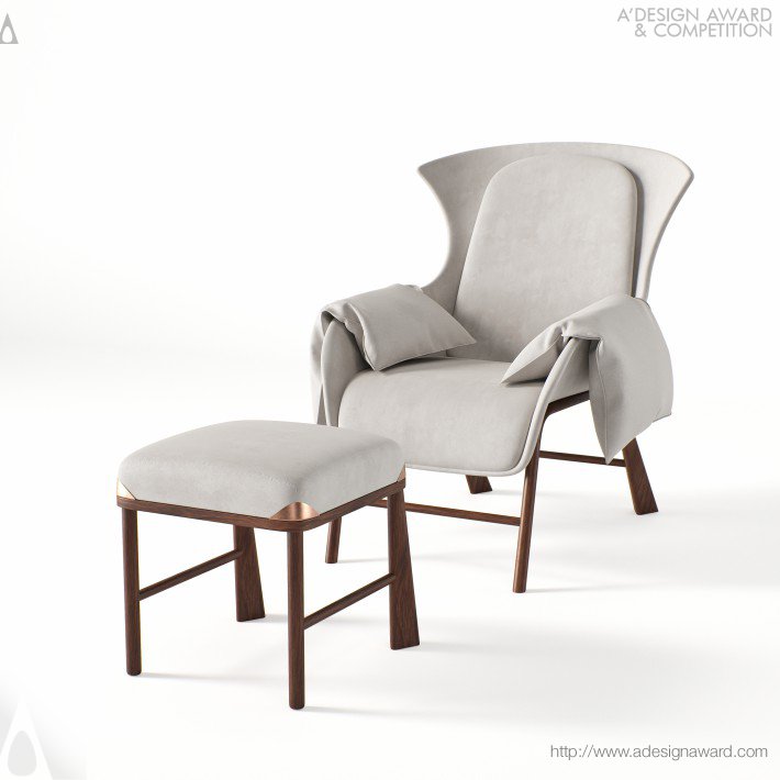 La Tarde Armchair by Linda Martins