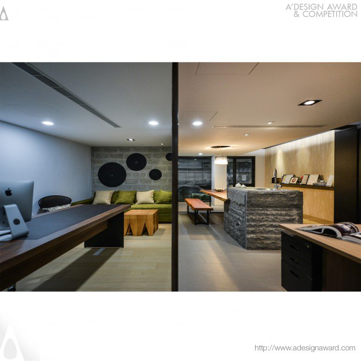 Office by Yu-Wen Chiu (Vita)