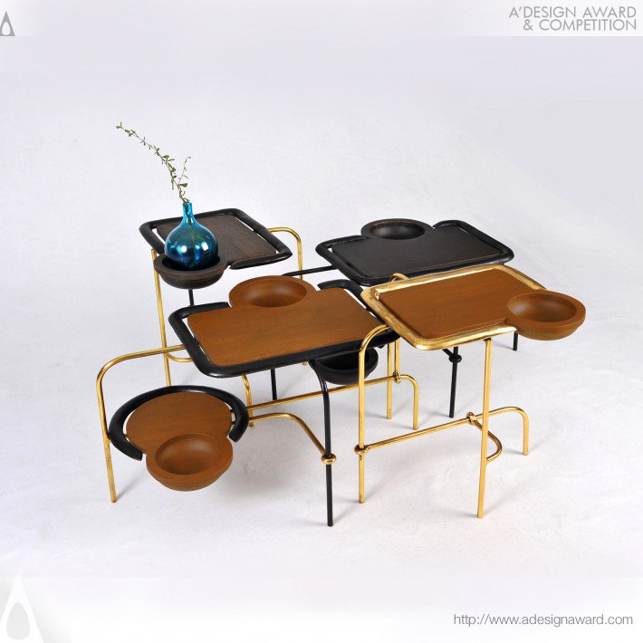 compound-table-set-by-apiwat-chitapanya-1