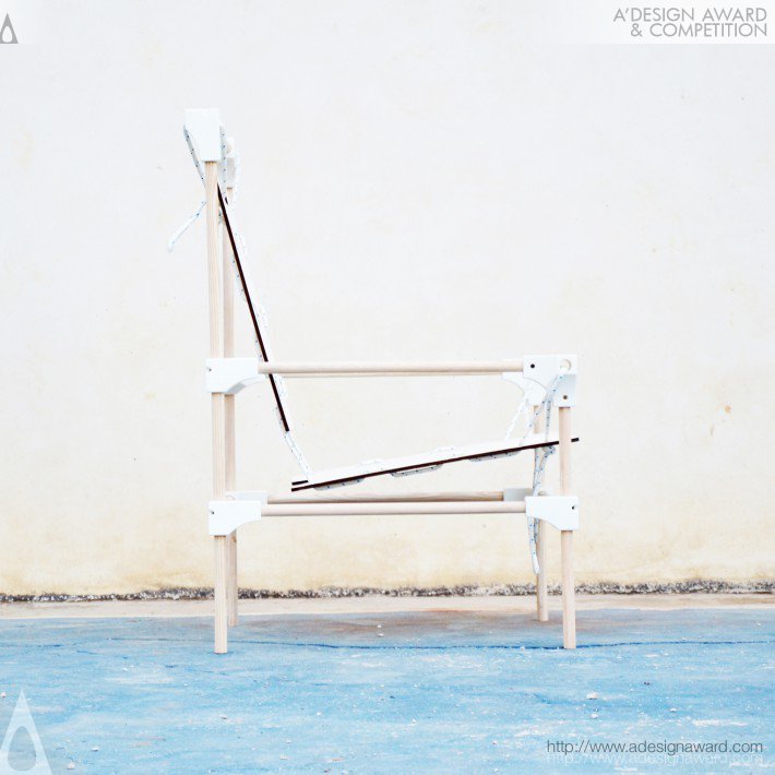 La Smilza Darwinian Chair by Martina Taranto