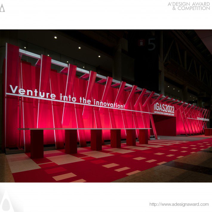 Red Wave Entrance by MURAYAMA INC.