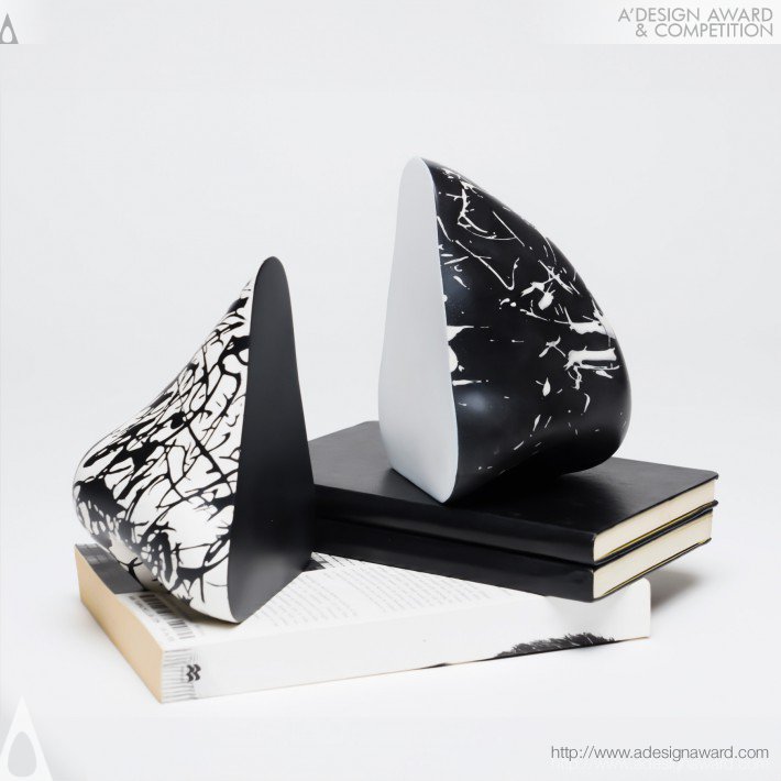 Kazoo Design Bookend