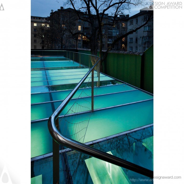 Swimming Pool by Georgi Katov