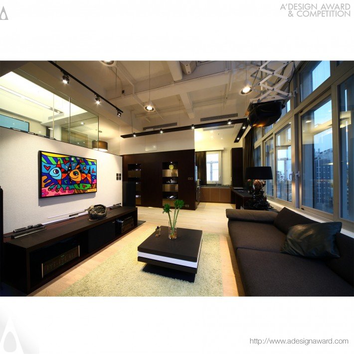 Regina Kwok - Circle Plaza Office Space