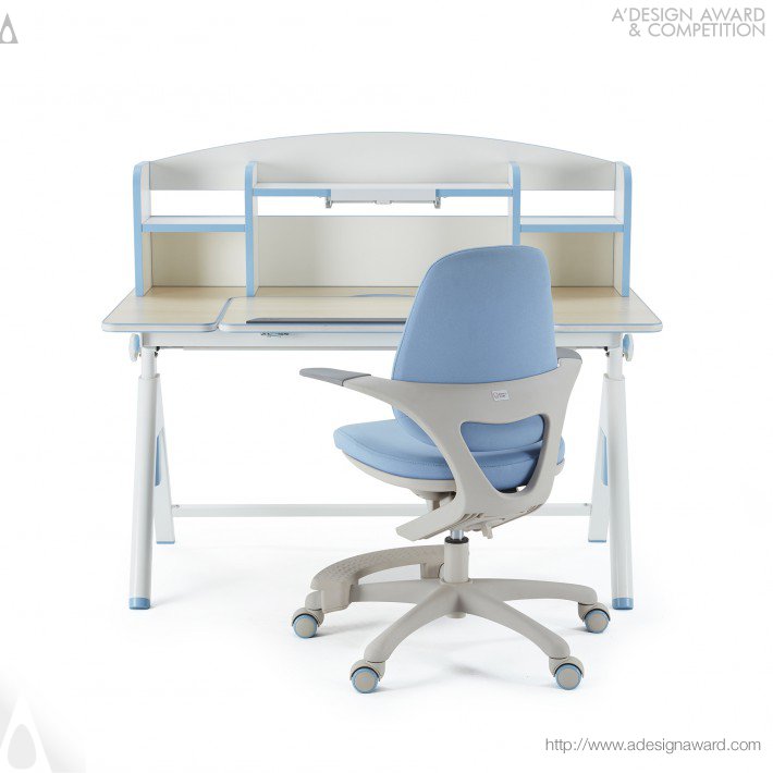 Steven Zhang - Haha Kids Learning Desk and Chair