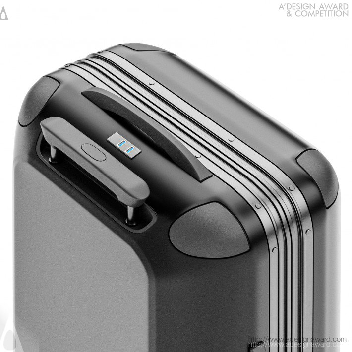 Sanaz Hassannezhad Smart Suitcase