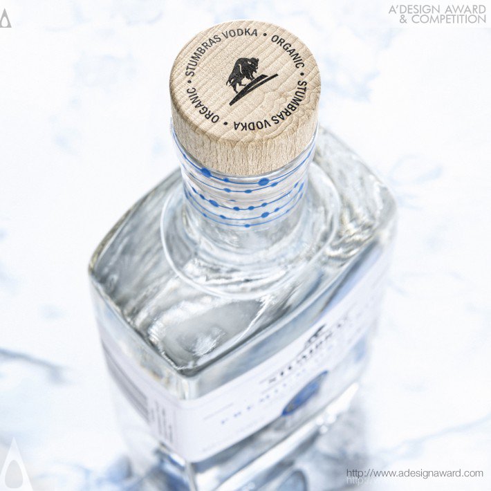 stumbras-vodka-premium-organic-by-edvardas-kavarskas-3