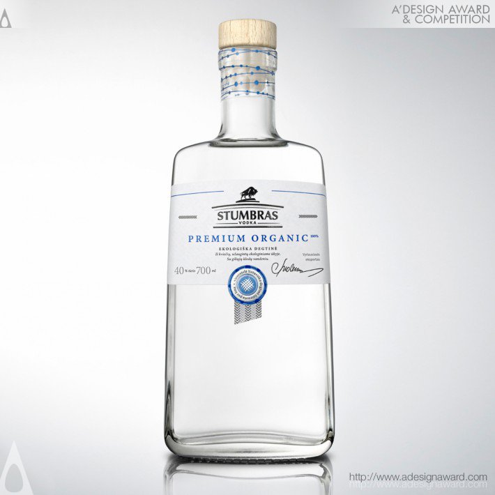 stumbras-vodka-premium-organic-by-edvardas-kavarskas-4