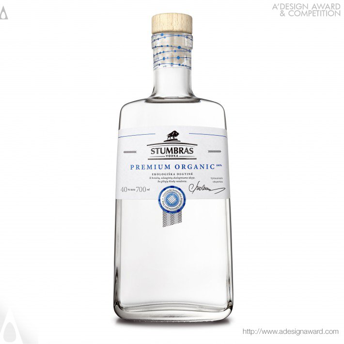 stumbras-vodka-premium-organic-by-edvardas-kavarskas