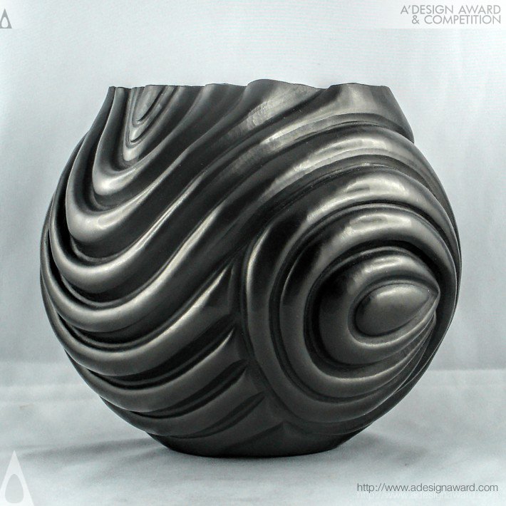 vortex-metallic-vases-by-gilles-laot-2