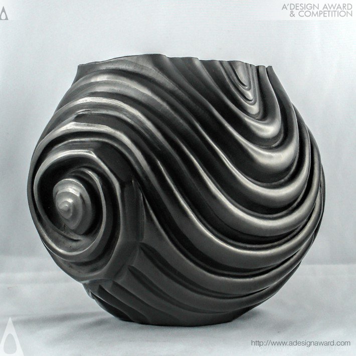 vortex-metallic-vases-by-gilles-laot-3