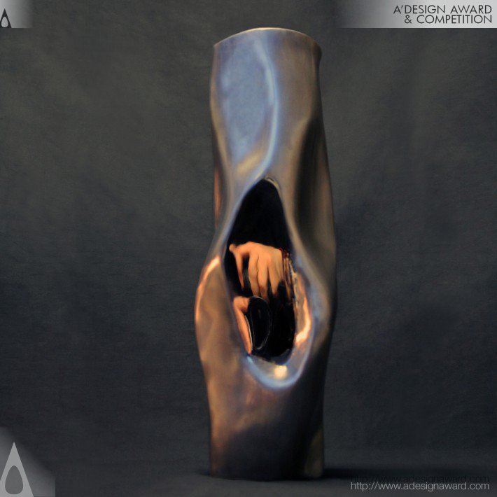 the-monologue-series-vase-by-zhou-wenjun-1