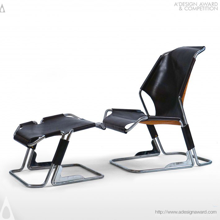 Qi Leisure Chair Comfortable to Use by Wei Jingye