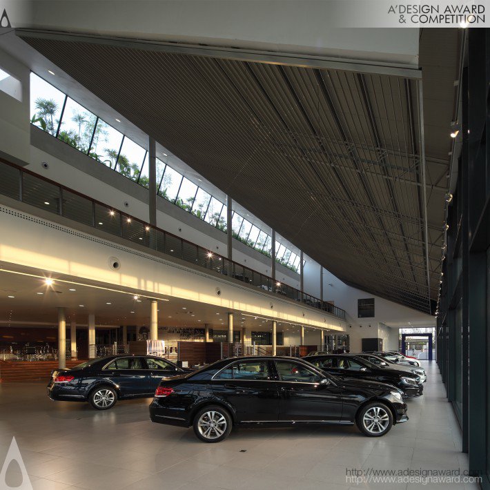 Architect.Bernard Gomez - Mercedes Benz Center For Excellence Vehicle Showroom and Service Center