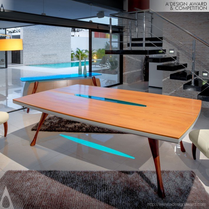 Aero Dining Table by Gerardo Ríos Altamirano