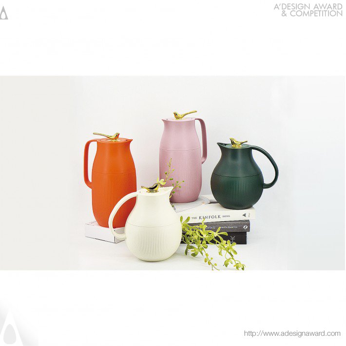 Cacica Tang and Xu Jiyuan Thermo Jug