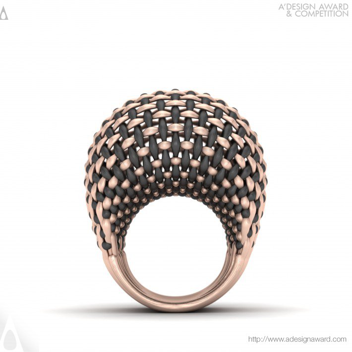 Interwoven Gold Ring by Seyed Mohammad Mortazavi