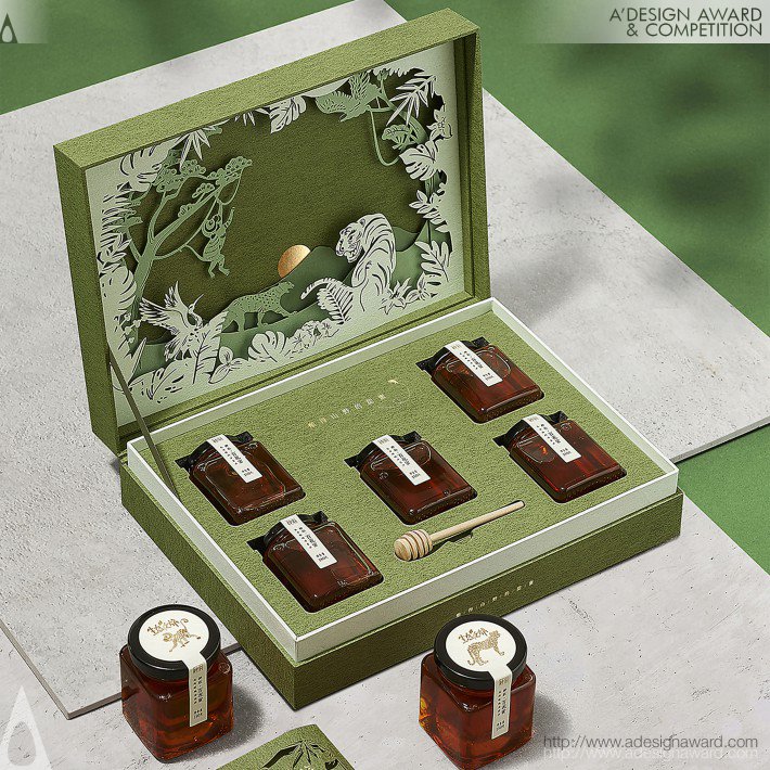 Ecological Journey Gift Box Honey by Pufine Creative