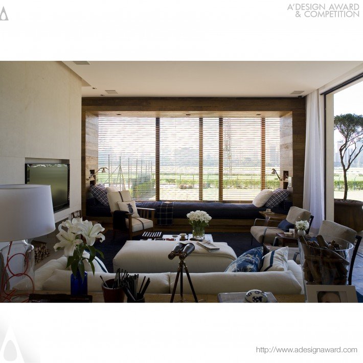 Casa Golf Exhibition Space by Dado Castello Branco