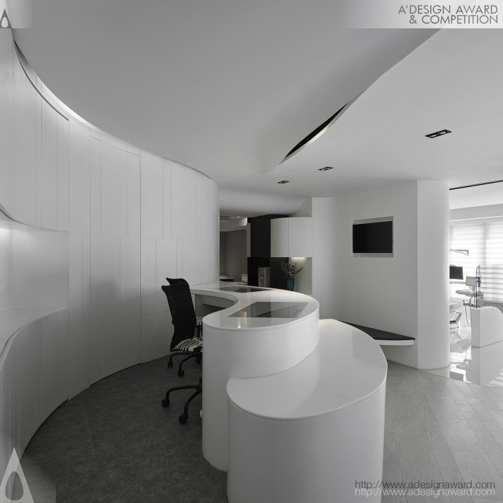 Tang, chung-han - Curvature/Dimension and Extension Dentist Clinic