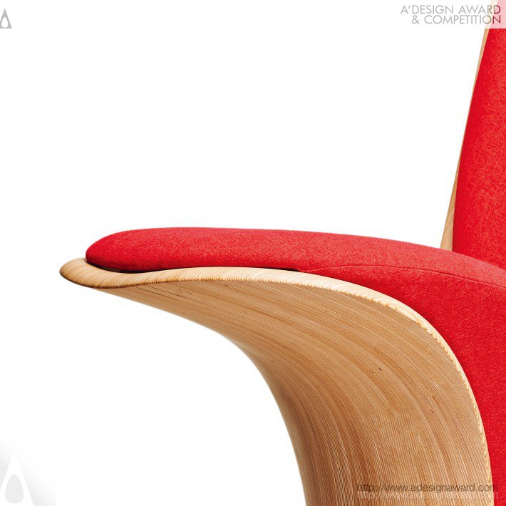 Yu-Cheng Wu - Blume Lounge Chair