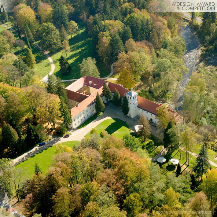 Zamek Na Skale Luxury Historical Hotel by Zbigniew Nojszewski