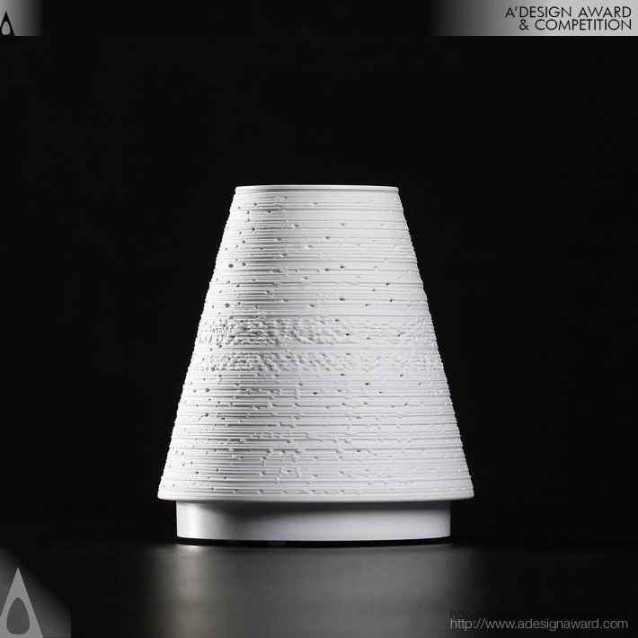 the-intelligent-eggshell-lamp-by-chunlong-xiang-yixin-bu-and-wenting-wang