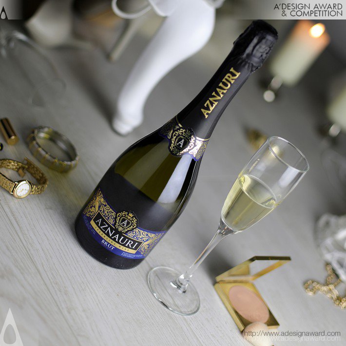 aznauri-sparkling-wine-and-gift-box-by-valerii-sumilov-4