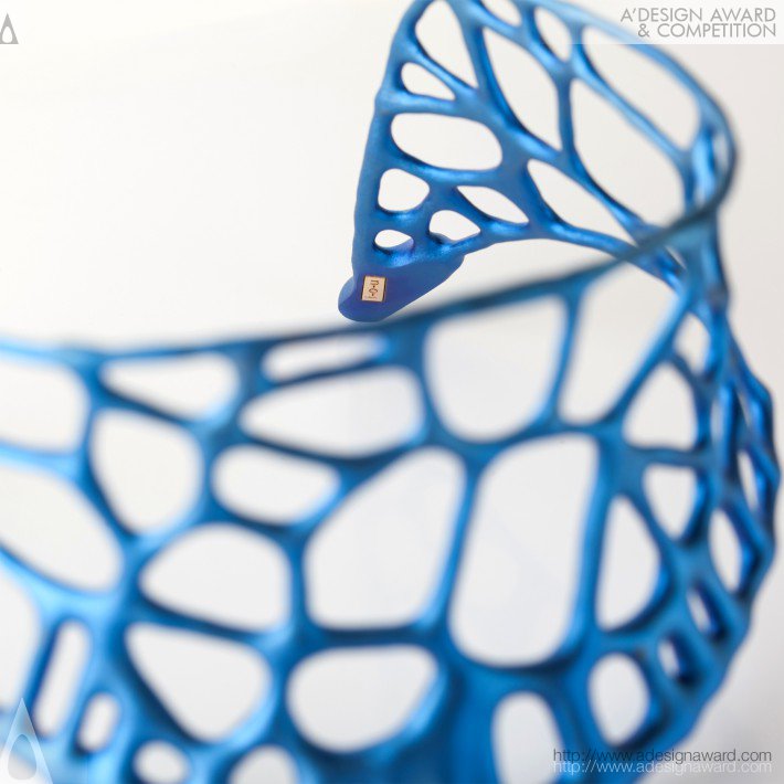 parametric-titanium-choker-by-aleksandra-grishina-2