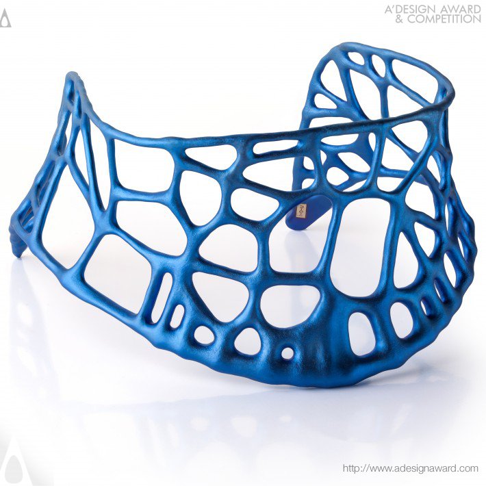 parametric-titanium-choker-by-aleksandra-grishina