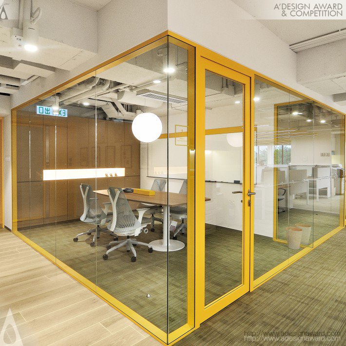 Legend Office Hong Kong Office by CTRC Design Consultant Ltd.