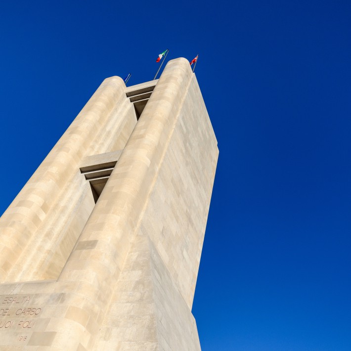 Monumento ai Caduti Landmark Image 2