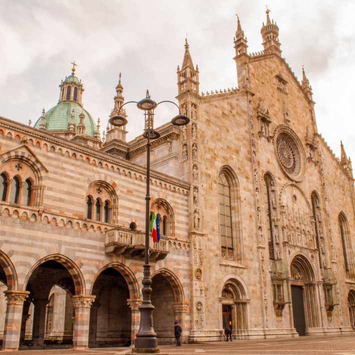 Piazza Duomo Shopping Image 4