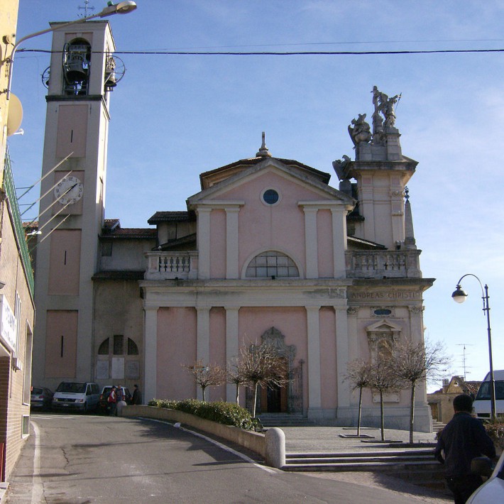 Chiesa di Sant Andrea Brunate Landmark Image 4